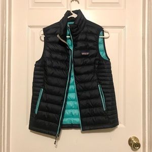 Women’s Navy Blue Patagonia Down Vest